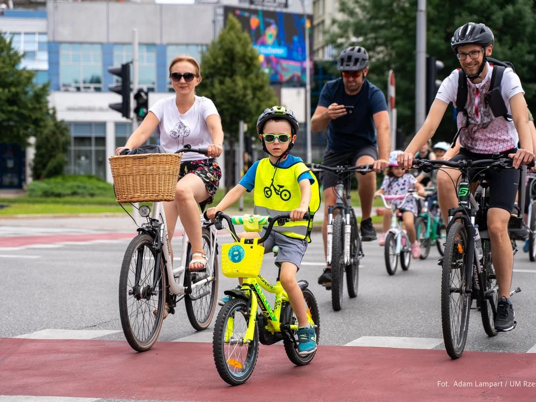 Finał Kampanii Rowerowy Maj w Rzeszowie i Strefa Kibica na Euro 2024