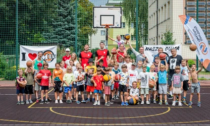 Sportowy dzień z koszykówką!