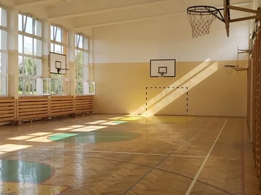 HALA SPORTOWA DUŻA