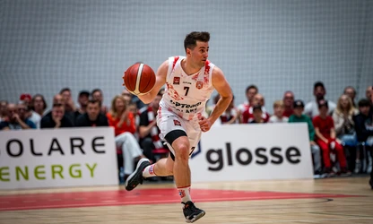 Resovia Rzeszów: Powrót do pierwszej ligi po 15 Latach – wywiad z Michałem Gabińskim i Wojciechem Szpyrką
