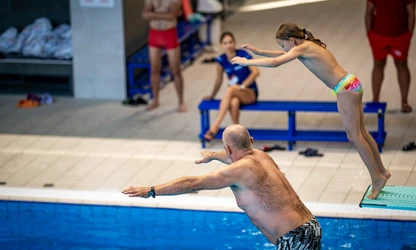 SPORTY WODNE NA BASENIE PRZY UL. MATUSZCZAKA