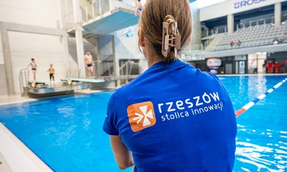SPORTY WODNE NA BASENIE PRZY UL. MATUSZCZAKA
