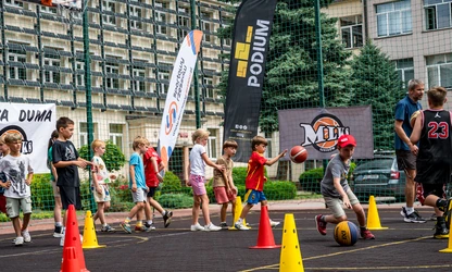 Sportowy dzień z koszykówką!
