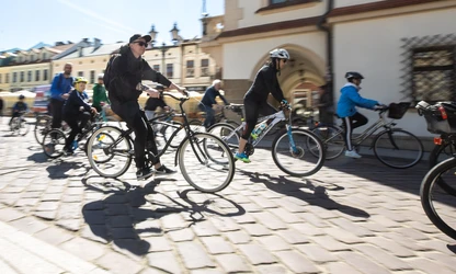 WYSTARTOWAŁ SEZON ROWEROWY W RZESZOWIE!