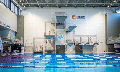 SPORTY WODNE NA BASENIE PRZY UL. MATUSZCZAKA